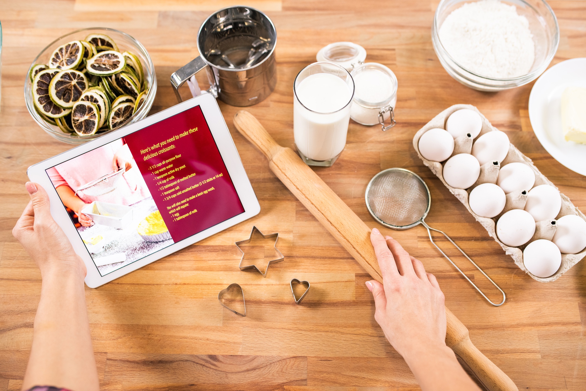pricing mood: digital dashboard and recipe binder